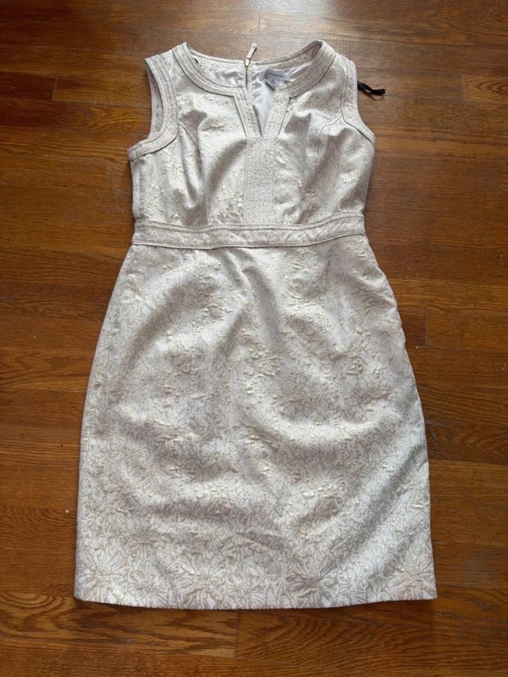 Liz Claiborne Cream Floral Jacquard Sheath Dress